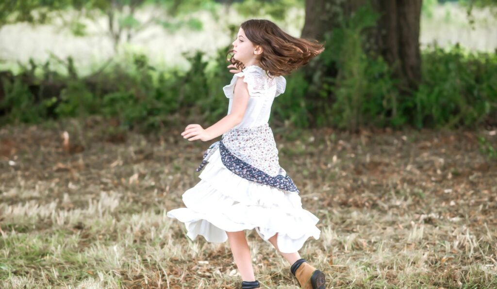 what are some repetitive behaviors in autism