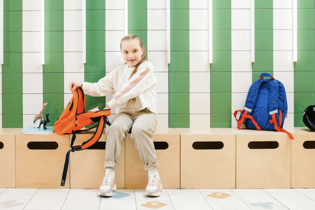 organization skills autism, school organization, executive functioning, keeping materials organized, backpack organization, homework system, planning skills autism